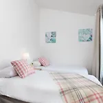 Apartment Cornellalux 2 *