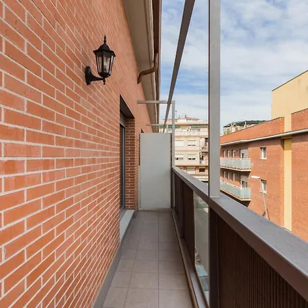 Cornellalux 2 Apartamento *